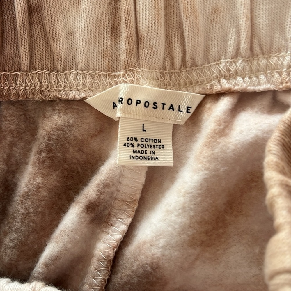 Women’s sweatpants
Size large - Picture 5 of 5